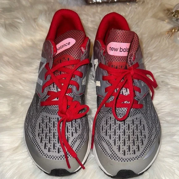 New Balance Boys FF Zante V3 Red/Gray Running Shoes Sneakers Size 6 - Picture 1 of 7